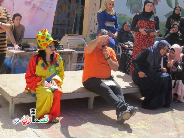 كفرقاسم – فيديو: بساتين الامل, السلام , والمحبة تحتفل بعيد الام على انغام عمو انس وجوقته ..